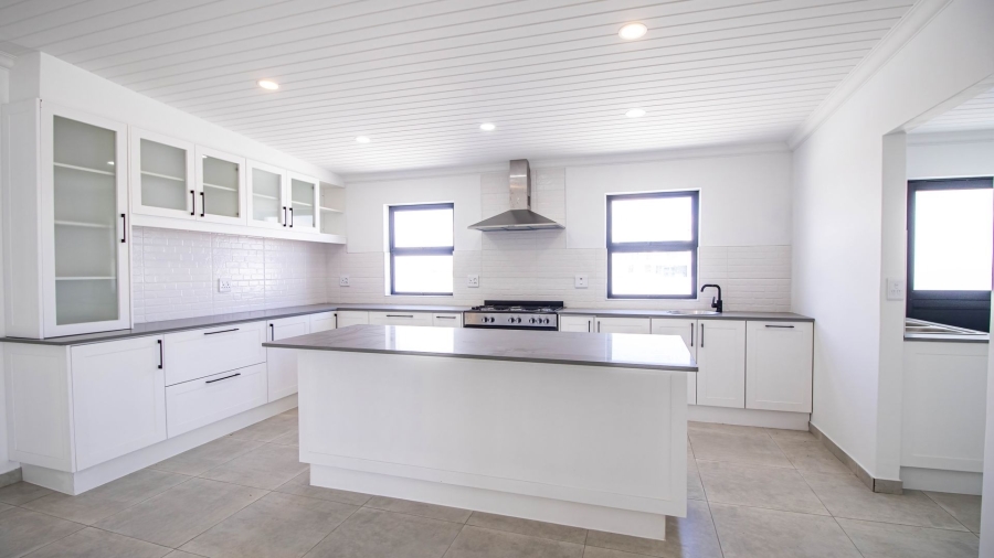 4 Bedroom Property for Sale in Atlantic Sands Private Estate Western Cape